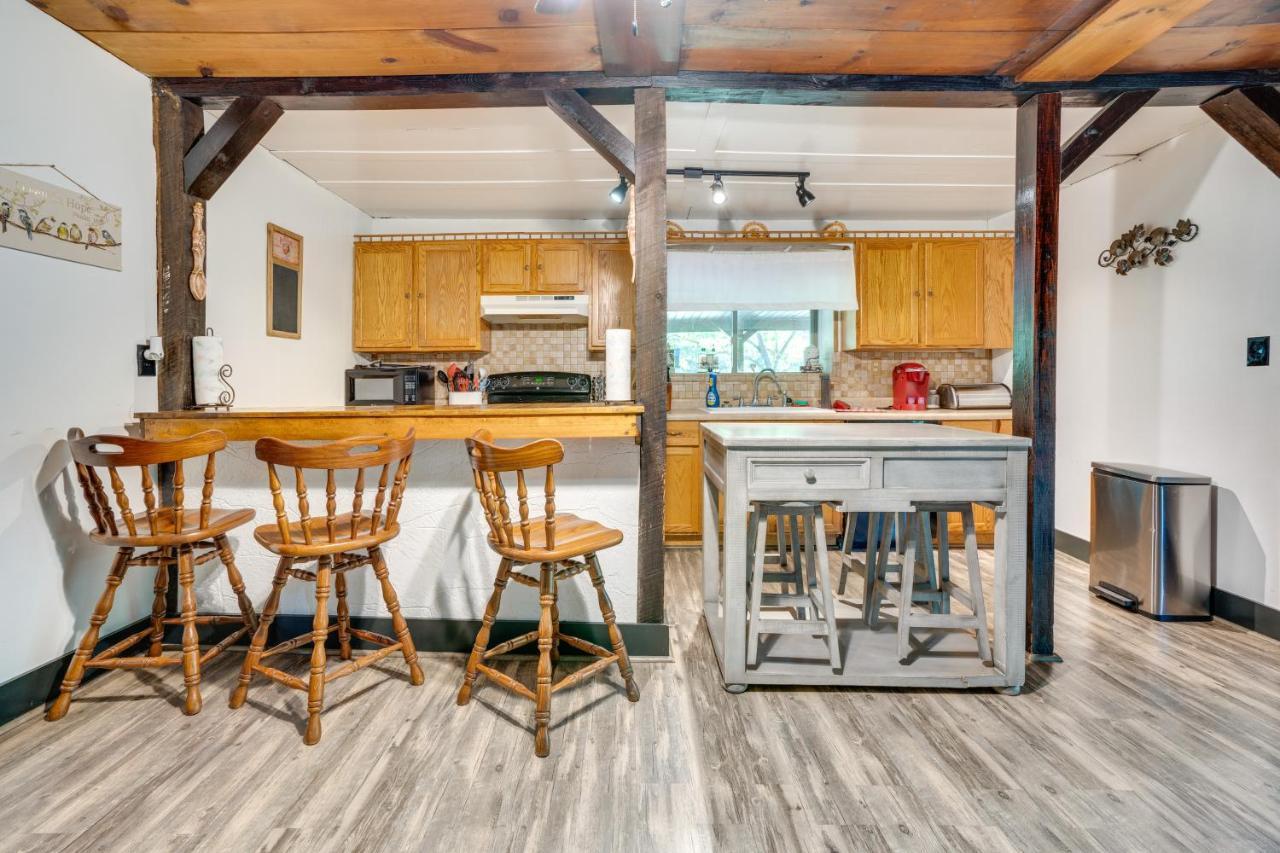 French Lick Getaway With Deck, Grill And Fire Pit! Villa Exteriör bild