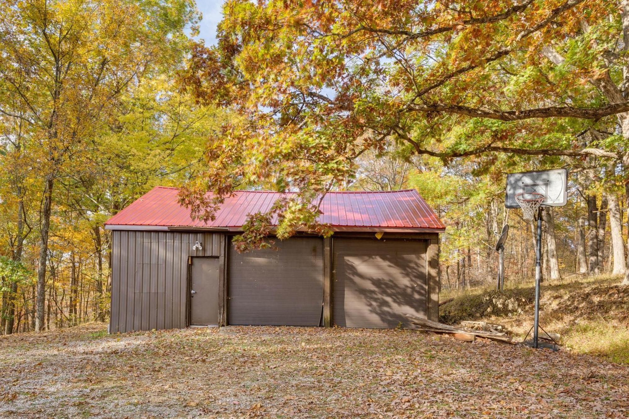 French Lick Getaway With Deck, Grill And Fire Pit! Villa Exteriör bild