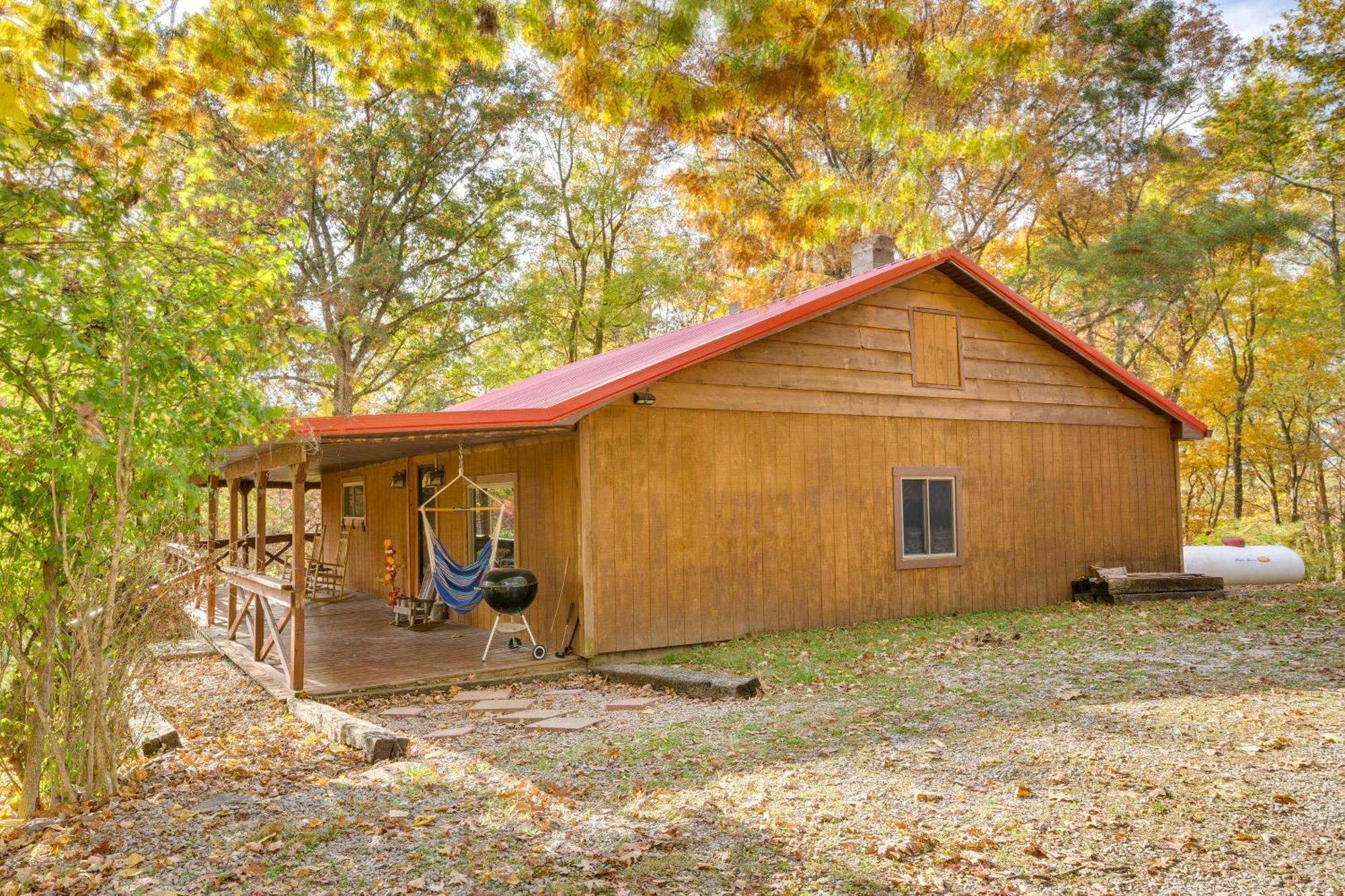 French Lick Getaway With Deck, Grill And Fire Pit! Villa Exteriör bild