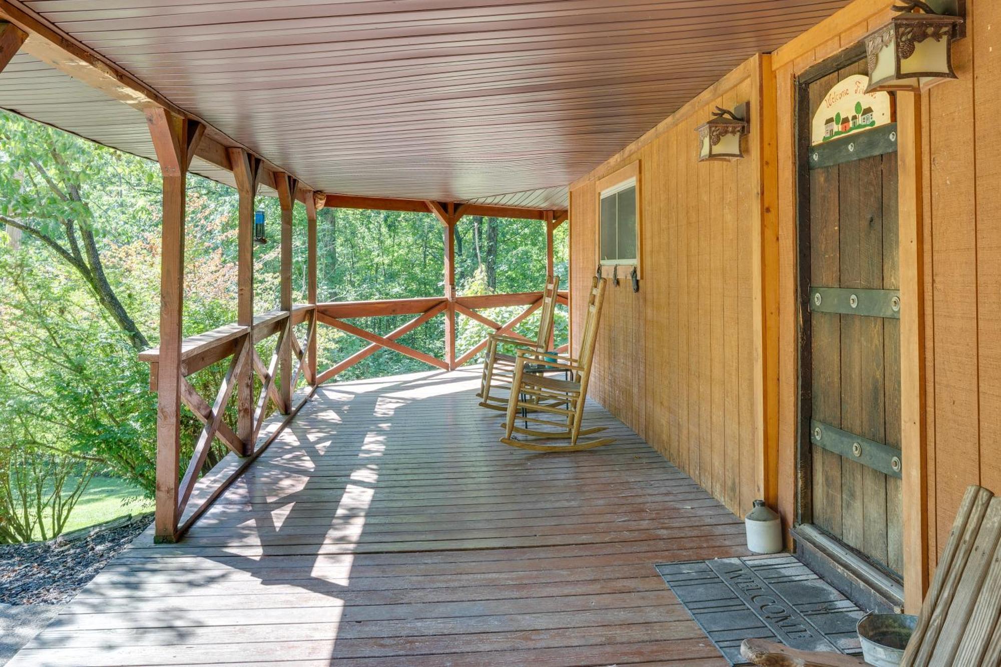 French Lick Getaway With Deck, Grill And Fire Pit! Villa Exteriör bild